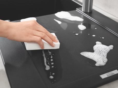Come pulire un lavello in granito nella vostra cucina